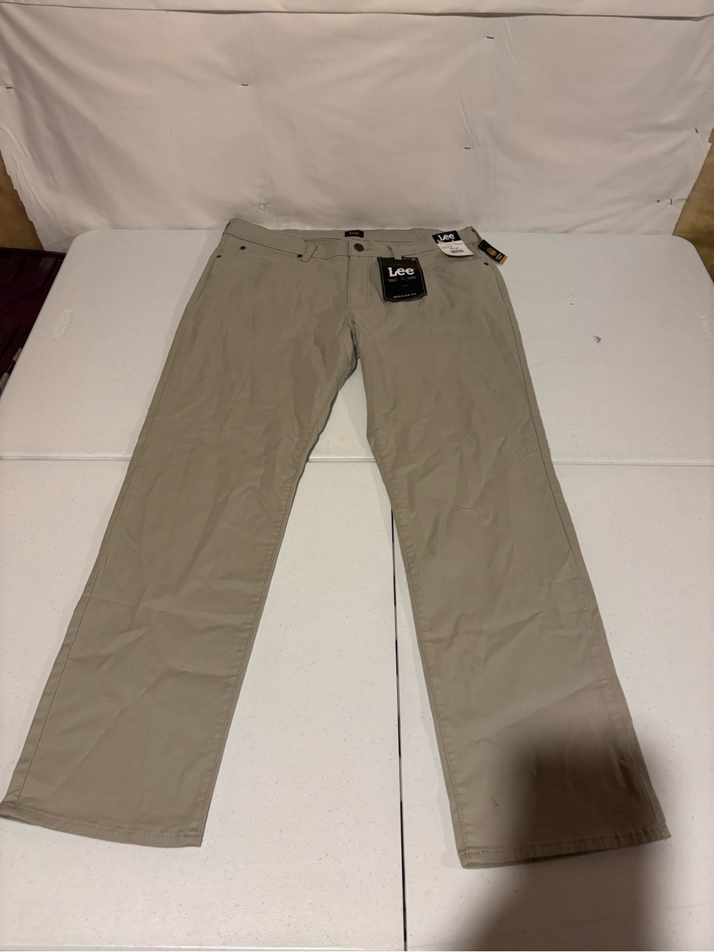 Lee Men’s Size 38x32 Regular Fit Tan Straight Leg Chino Casual Pants